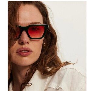 NWT Free People Lonely Heart Cat Eye Tinted Sunglasses reg $30